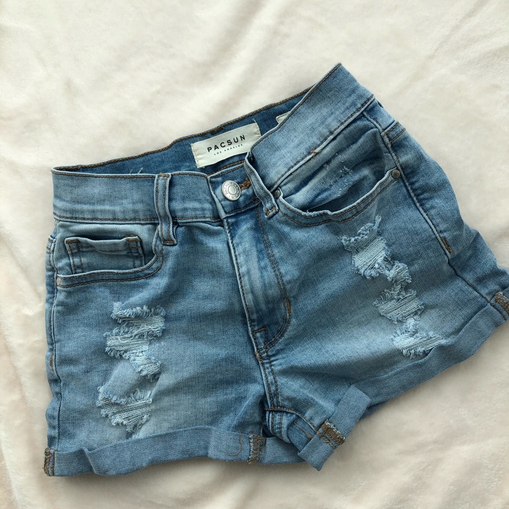 NWOT PACSUN The Shortie Short